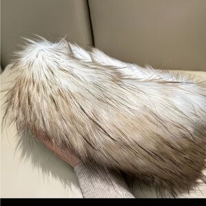 Faux Fur headband with elastic White and Brown